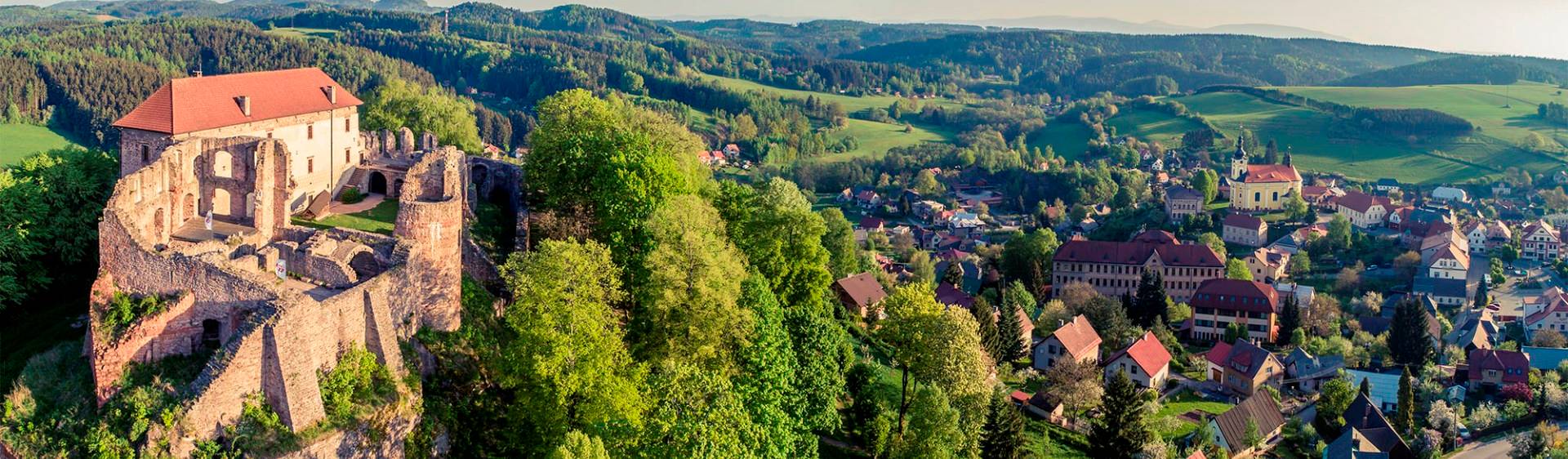 Hrad Pecka, Podkrkonoší